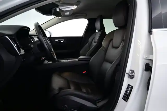Valkoinen Farmari, Volvo V60 – EPS-490