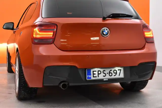 Oranssi Viistoperä, BMW 120 – EPS-697