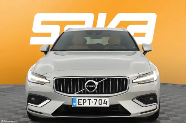 Harmaa Farmari, Volvo V60 – EPT-704