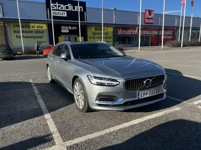Harmaa Farmari, Volvo V90 – EPV-333