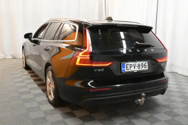 Musta Farmari, Volvo V60 – EPV-896