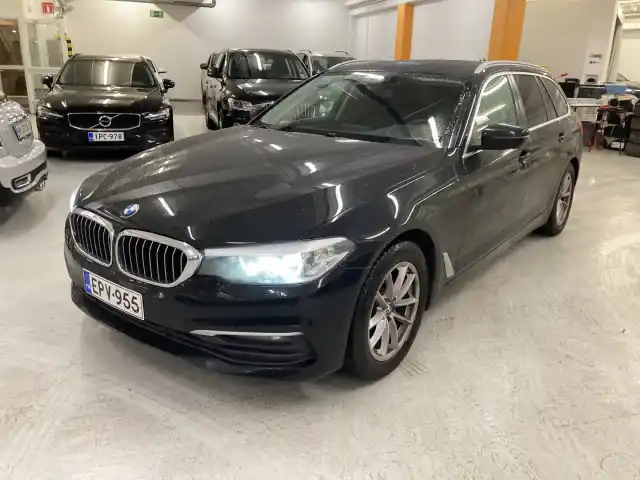 BMW 518