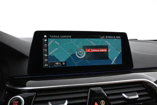 Harmaa Sedan, BMW 530 – EPX-282