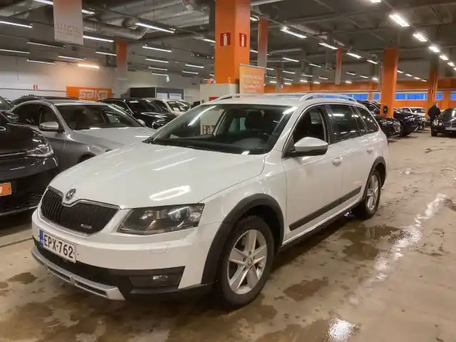 Valkoinen Farmari, Skoda Octavia – EPX-762