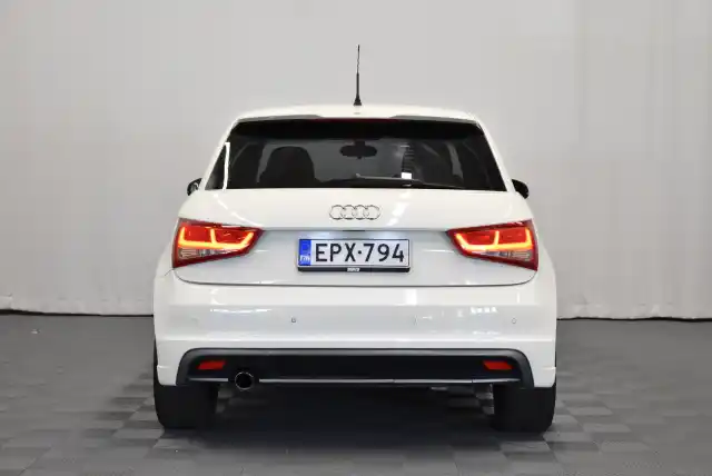 Valkoinen Viistoperä, Audi A1 – EPX-794