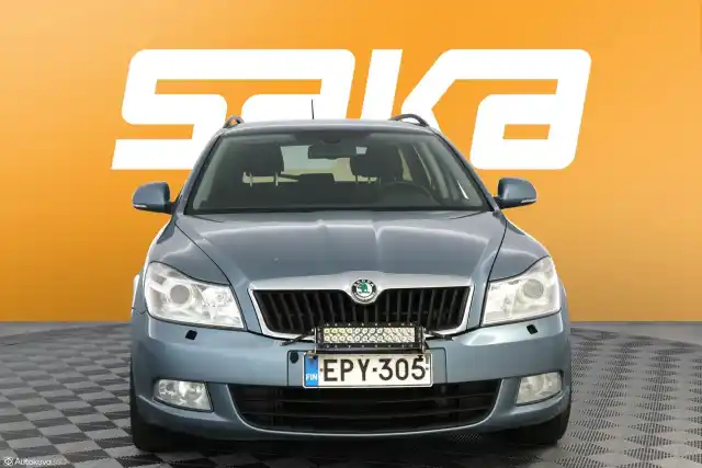 Harmaa Farmari, Skoda Octavia – EPY-305