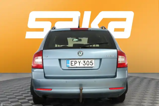 Harmaa Farmari, Skoda Octavia – EPY-305