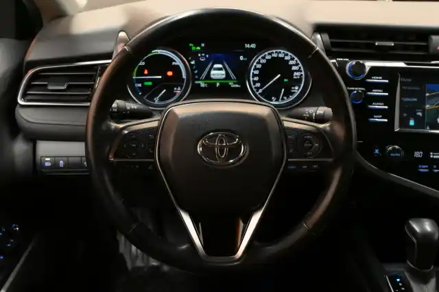 Ruskea (beige) Sedan, Toyota Camry – ERC-417