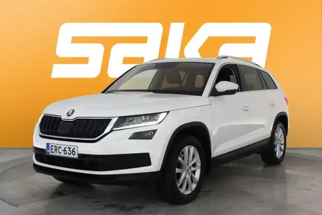 Valkoinen Maastoauto, Skoda Kodiaq – ERC-636