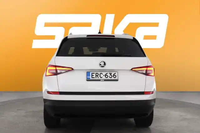 Valkoinen Maastoauto, Skoda Kodiaq – ERC-636