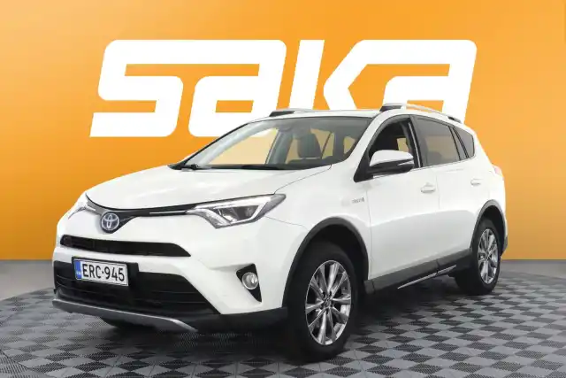 Valkoinen Tila-auto, Toyota RAV4 – ERC-945