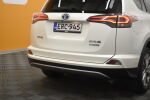 Valkoinen Maastoauto, Toyota RAV4 – ERC-945, kuva 9
