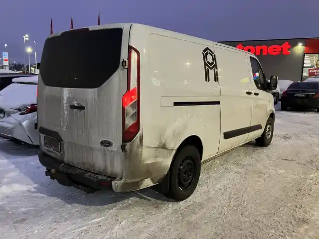 Valkoinen Pakettiauto, Ford Transit Custom – ERH-411