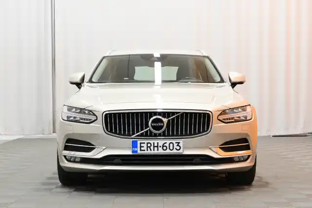 Ruskea Farmari, Volvo V90 – ERH-603