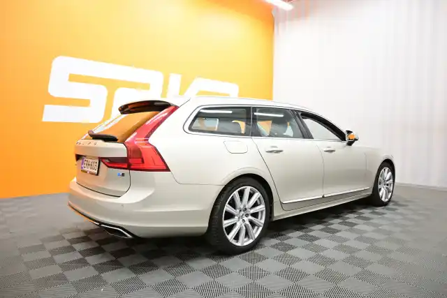 Ruskea Farmari, Volvo V90 – ERH-603