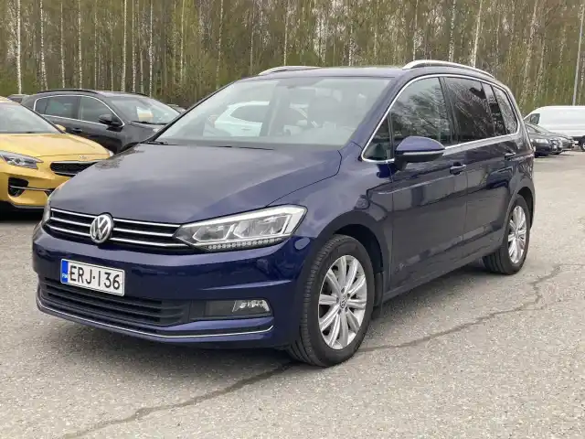 Sininen Tila-auto, Volkswagen Touran – ERJ-136