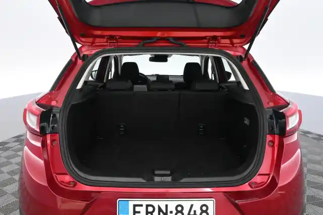 Punainen Maastoauto, Mazda CX-3 – ERN-848