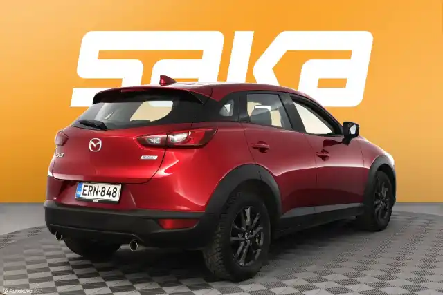 Punainen Maastoauto, Mazda CX-3 – ERN-848