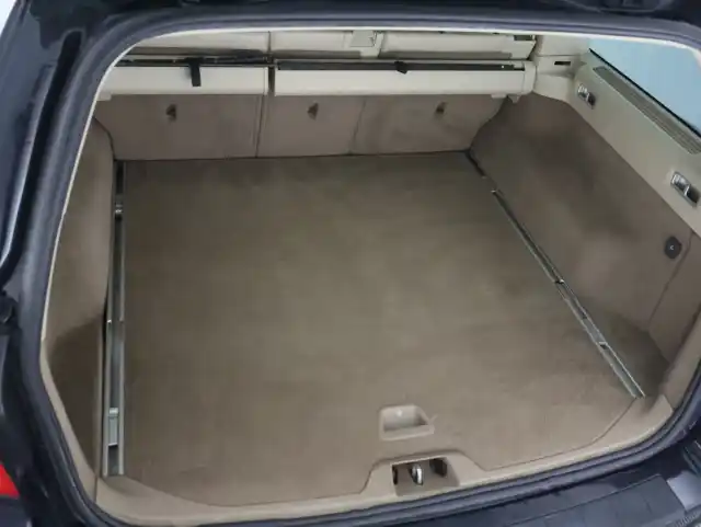 Musta Farmari, Volvo V70 – ERO-504