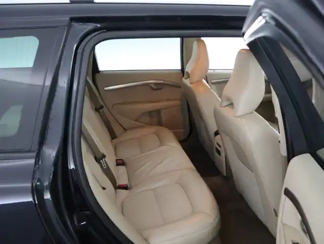 Musta Farmari, Volvo V70 – ERO-504