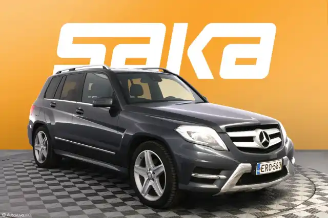 Harmaa Maastoauto, Mercedes-Benz GLK – ERO-580