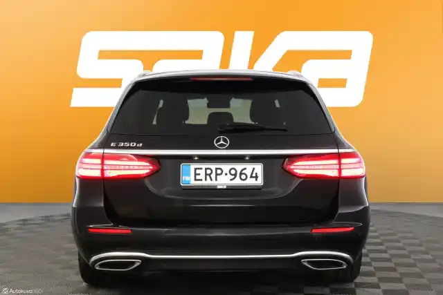 Musta Farmari, Mercedes-Benz E – ERP-964