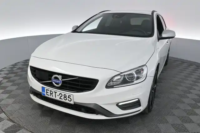 Valkoinen Farmari, Volvo V60 – ERT-285