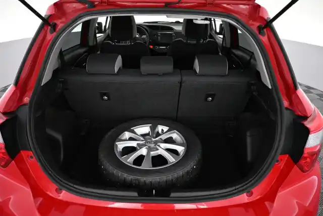 Punainen Viistoperä, Toyota Yaris – ERV-502