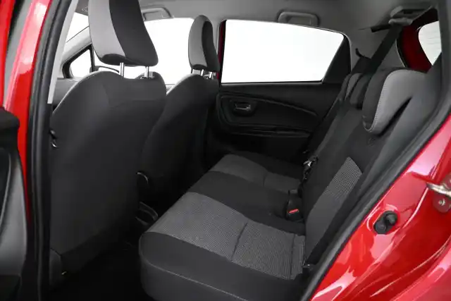 Punainen Viistoperä, Toyota Yaris – ERV-502