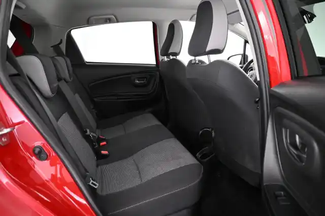 Punainen Viistoperä, Toyota Yaris – ERV-502