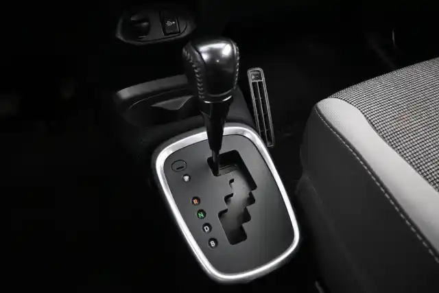 Punainen Viistoperä, Toyota Yaris – ERV-502