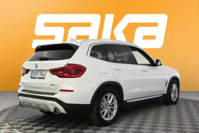 Valkoinen Maastoauto, BMW X3 – ERV-784