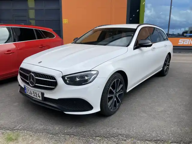 Valkoinen Farmari, Mercedes-Benz E – ESA-324