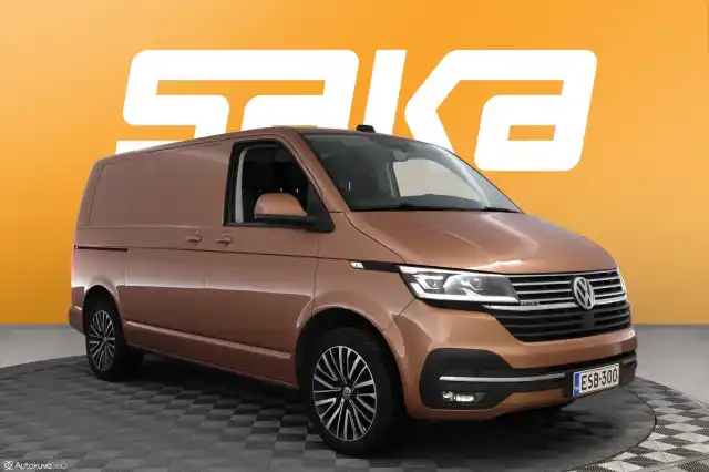 Ruskea Pakettiauto, Volkswagen Transporter – ESB-300