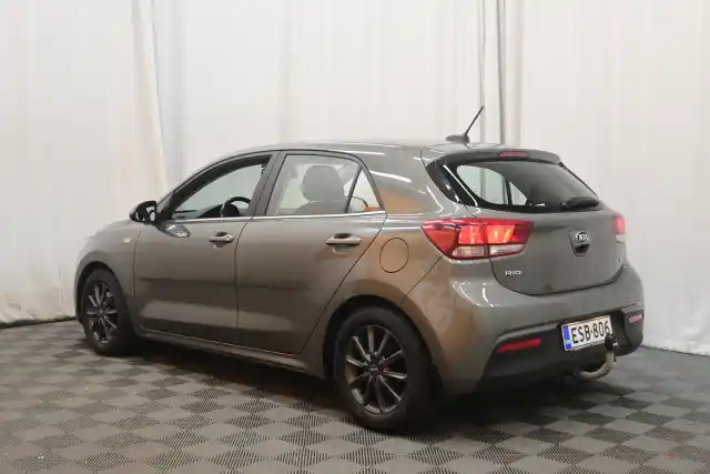 Vihreä Viistoperä, Kia Rio – ESB-806