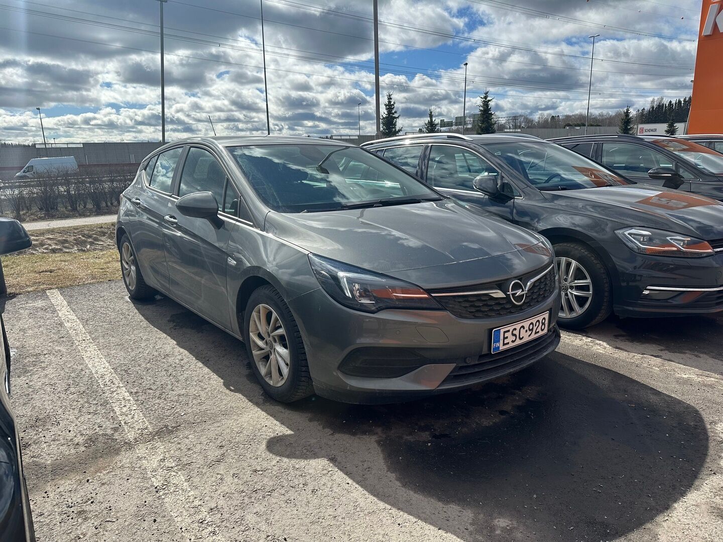 Harmaa Viistoperä, Opel Astra – ESC-928
