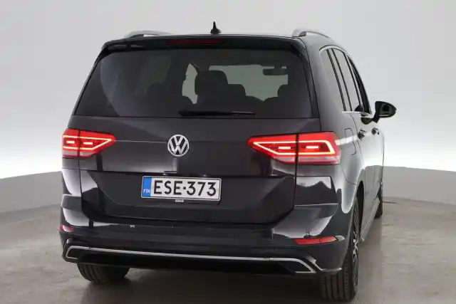 Harmaa Tila-auto, Volkswagen Touran – ESE-373