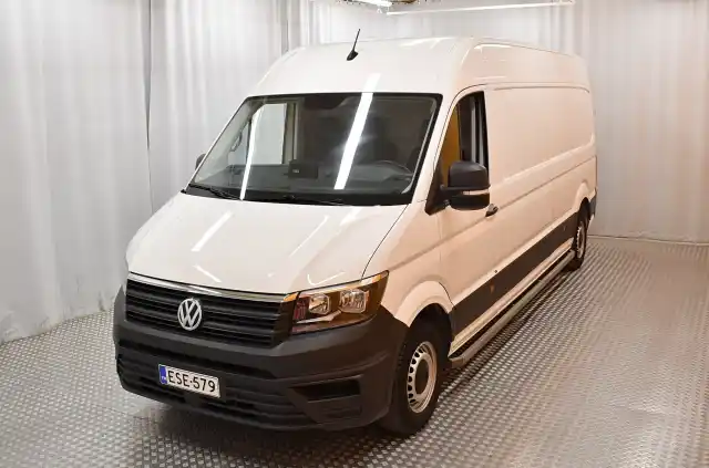 Valkoinen Pakettiauto, Volkswagen Crafter – ESE-579