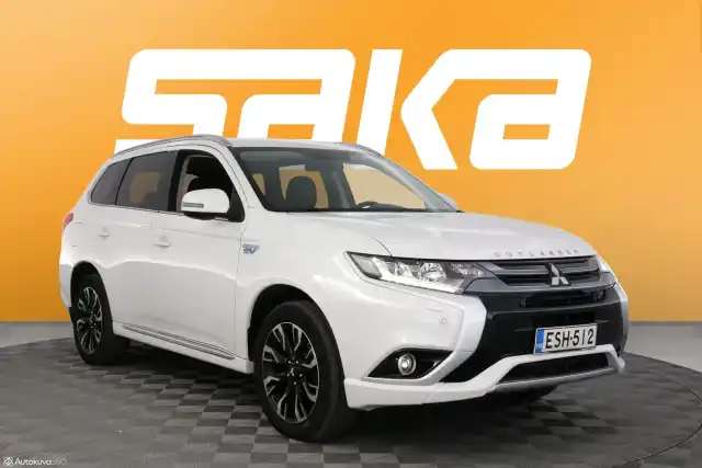 Valkoinen Maastoauto, Mitsubishi OUTLANDER PHEV – ESH-512