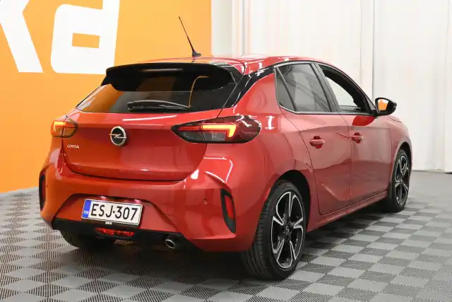 Punainen Viistoperä, Opel Corsa – ESJ-307
