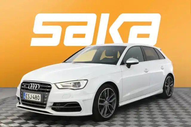 Harmaa Viistoperä, Audi S3 – ESJ-480