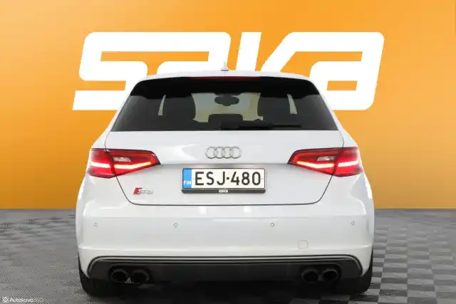 Harmaa Viistoperä, Audi S3 – ESJ-480