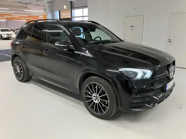 Musta Maastoauto, Mercedes-Benz GLE – ESK-416