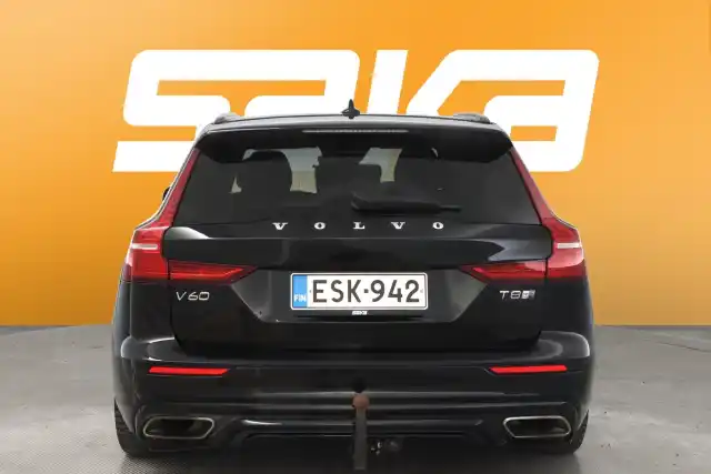 Musta Farmari, Volvo V60 – ESK-942