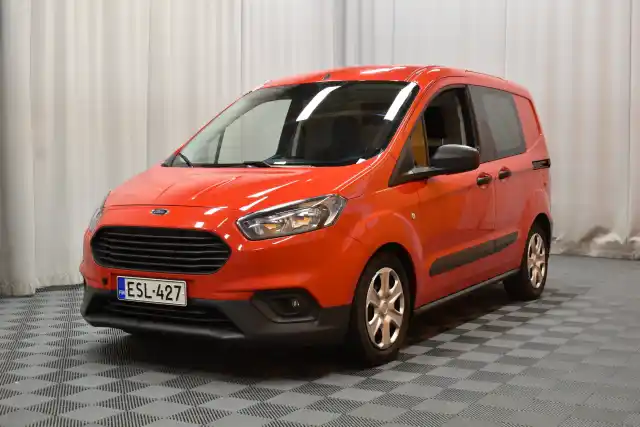 Punainen Pakettiauto, Ford Transit Courier – ESL-427