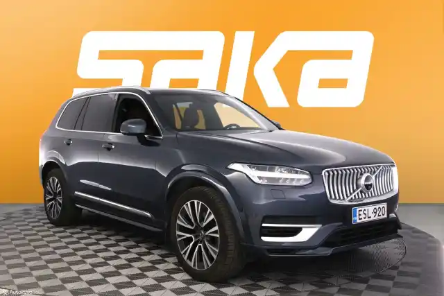 Sininen Maastoauto, Volvo XC90 – ESL-920
