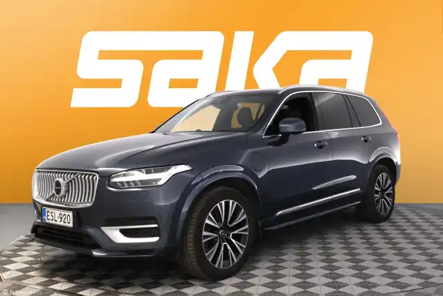 Sininen Maastoauto, Volvo XC90 – ESL-920