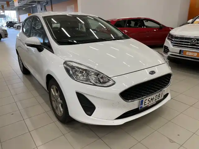 Valkoinen Viistoperä, Ford Fiesta – ESM-281