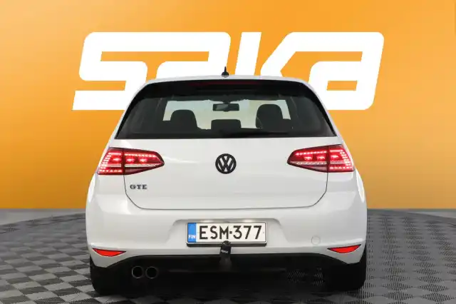 Valkoinen Viistoperä, Volkswagen Golf – ESM-377