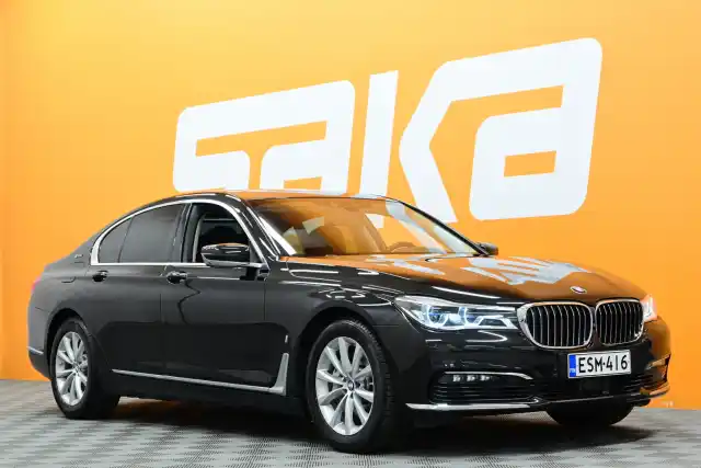 Musta Sedan, BMW 740 – ESM-416